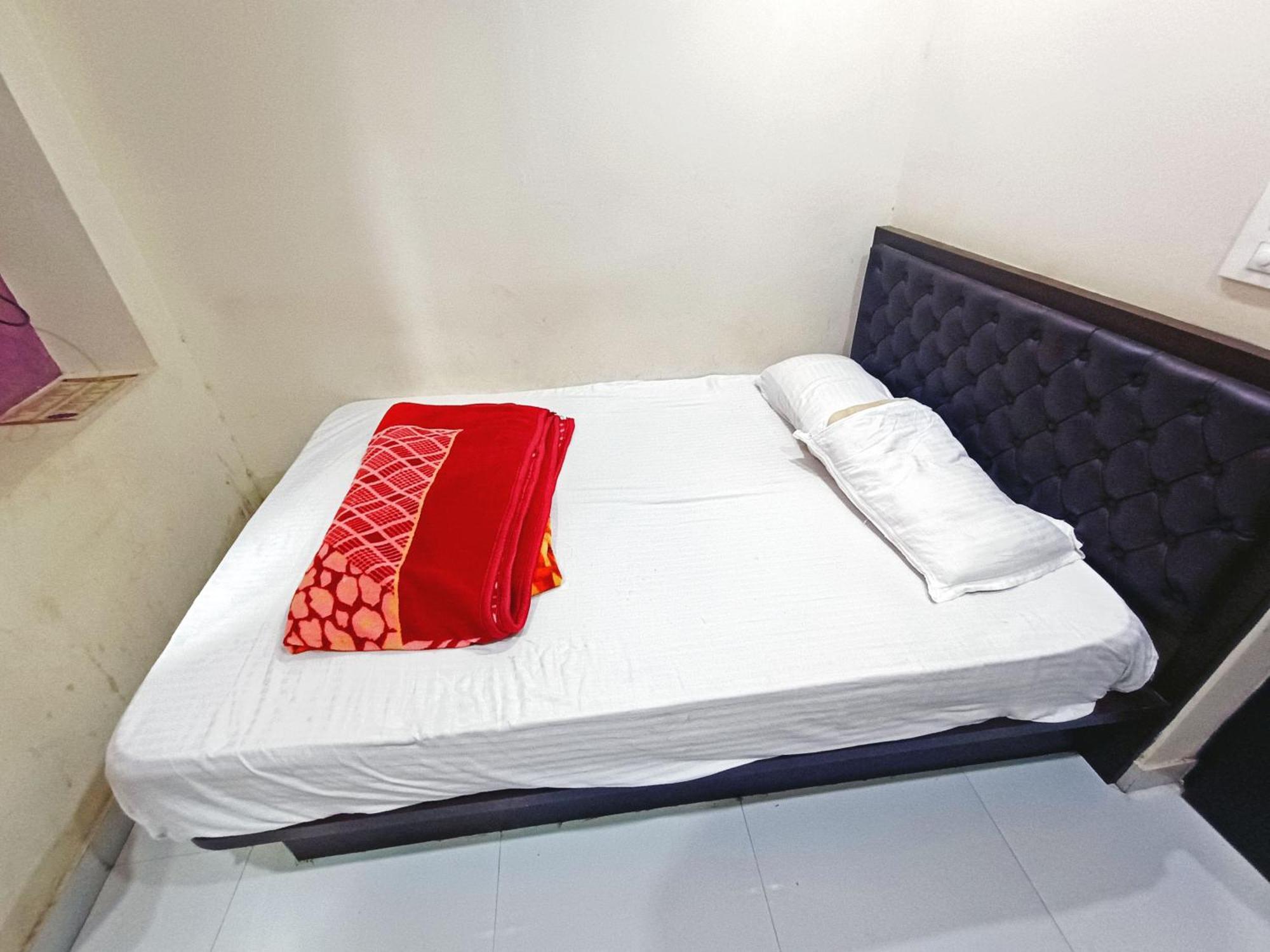 Mg Residency Hotel Chikmagalūr Eksteriør billede
