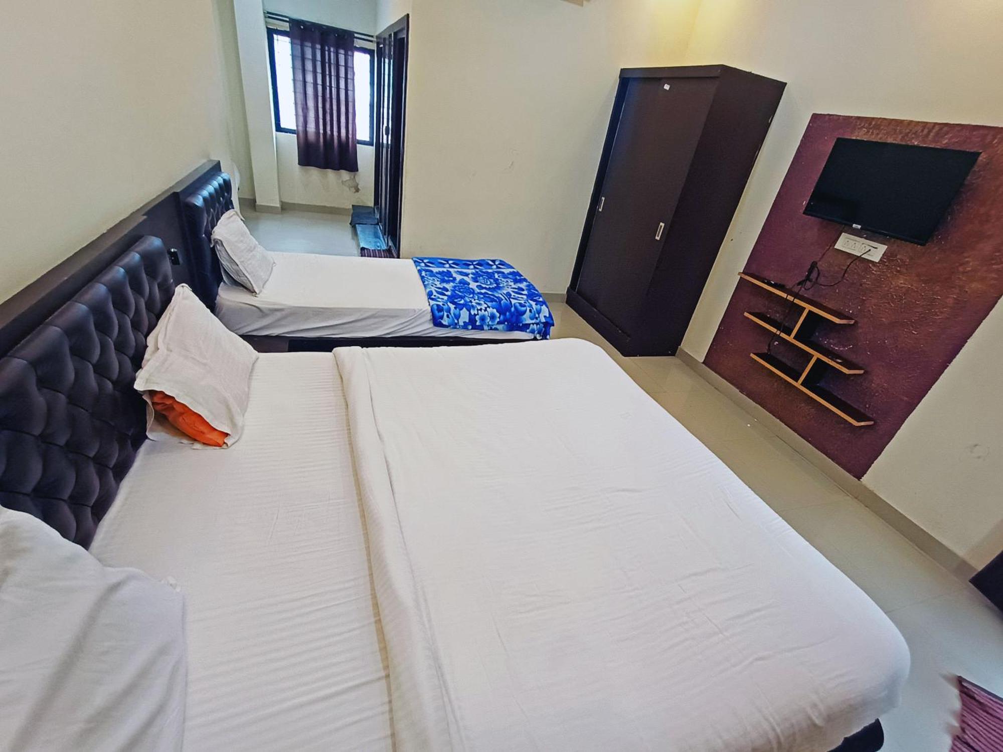 Mg Residency Hotel Chikmagalūr Eksteriør billede