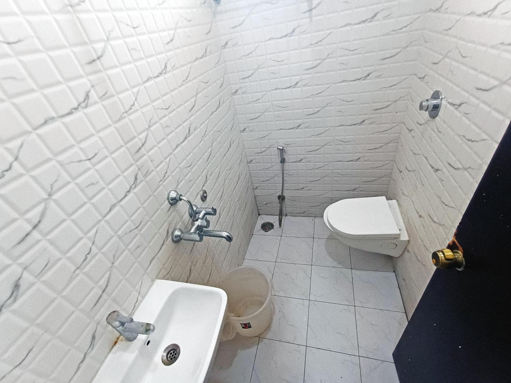Mg Residency Hotel Chikmagalūr Eksteriør billede